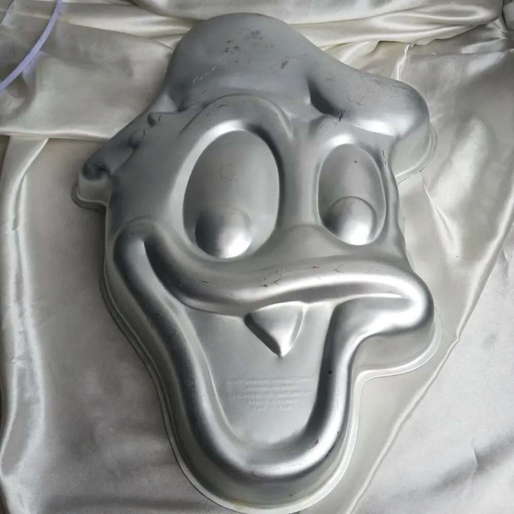 VINTAGE WILTON DONALD DUCK CAKE PAN